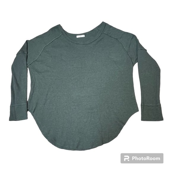 TNA ARITZIA mossy green thermal dolphin hem top, size Medium - Picture 1 of 5